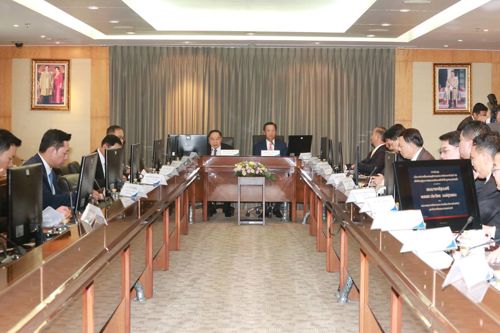 รองนายกฯ ประวิตร รมว.ดีอีเอส และคณะ เข้าประชุมหารือกับ กสทช. เรื่องนโยบายขับเคลื่อนเศรษฐกิจของประเทศด้วยเทคโนโลยี 5G เพื่อลงสู่ทุกภาคส่วนของสังคมให้เกิดเป็นรูปธรรมโดยเร็ว