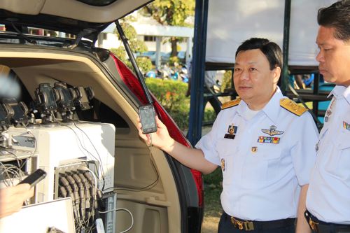 สำนักงาน กสทช. สั่งการสำนักงาน กสทช. เขตทั้ง 14 เขตทั่วประเทศ ส่งรถตรวจสอบและหาทิศทางสัญญาณรบกวนออกตรวจสอบคลื่นรบกวนช่องสัญญาณดาวเทียมไทยคม พร้อมแจ้งผู้ประกอบการโทรศัพท์เคลื่อนที่เร่งปรับปรุงคุณภาพการให้บริการให้เป็นไปตามที่ กสทช. กำหนด