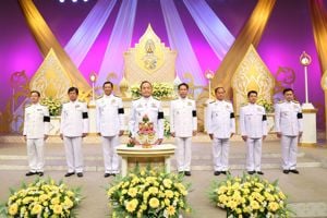 บันทึกเทปถวายพระพรเนื่องในโอกาสมหามงคลเฉลิมพระชนมพรรษา 65 พรรษา สมเด็จพระเจ้าอยู่หัวมหาวชิราลงกรณ บดินทรเทพยวรางกูร