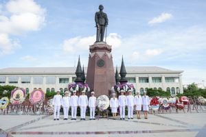 สำนักงาน กสทช. ร่วมพิธีวางพวงมาลาถวายราชสักการะพระบรมราชานุสาวรีย์ พระบาทสมเด็จพระปรเมนทรมหาอานันทมหิดล พระอัฐมรามาธิบดินทร (รัชกาลที่ 8 ) เนื่องในวันอานันทมหิดล